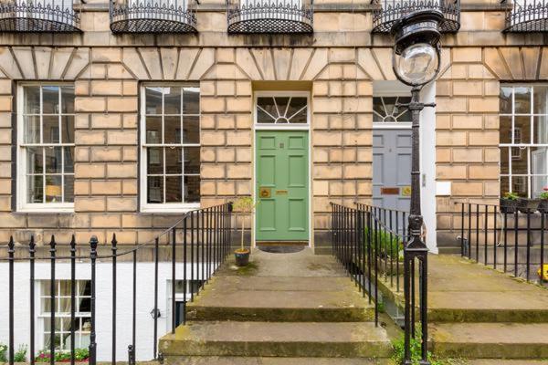 Light And Spacious 2 Bedroom Flat In Heart Of Edimburgo Esterno foto